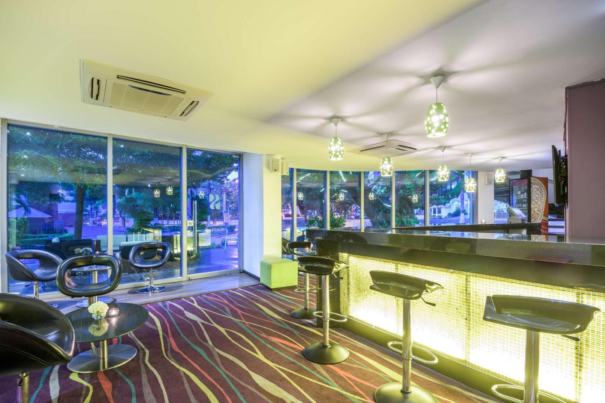 เอ็นเอช คอลเลคชั่น รอยัล สมาร์ตสวีท Hotel บาร์รังกีญา ภายนอก รูปภาพ