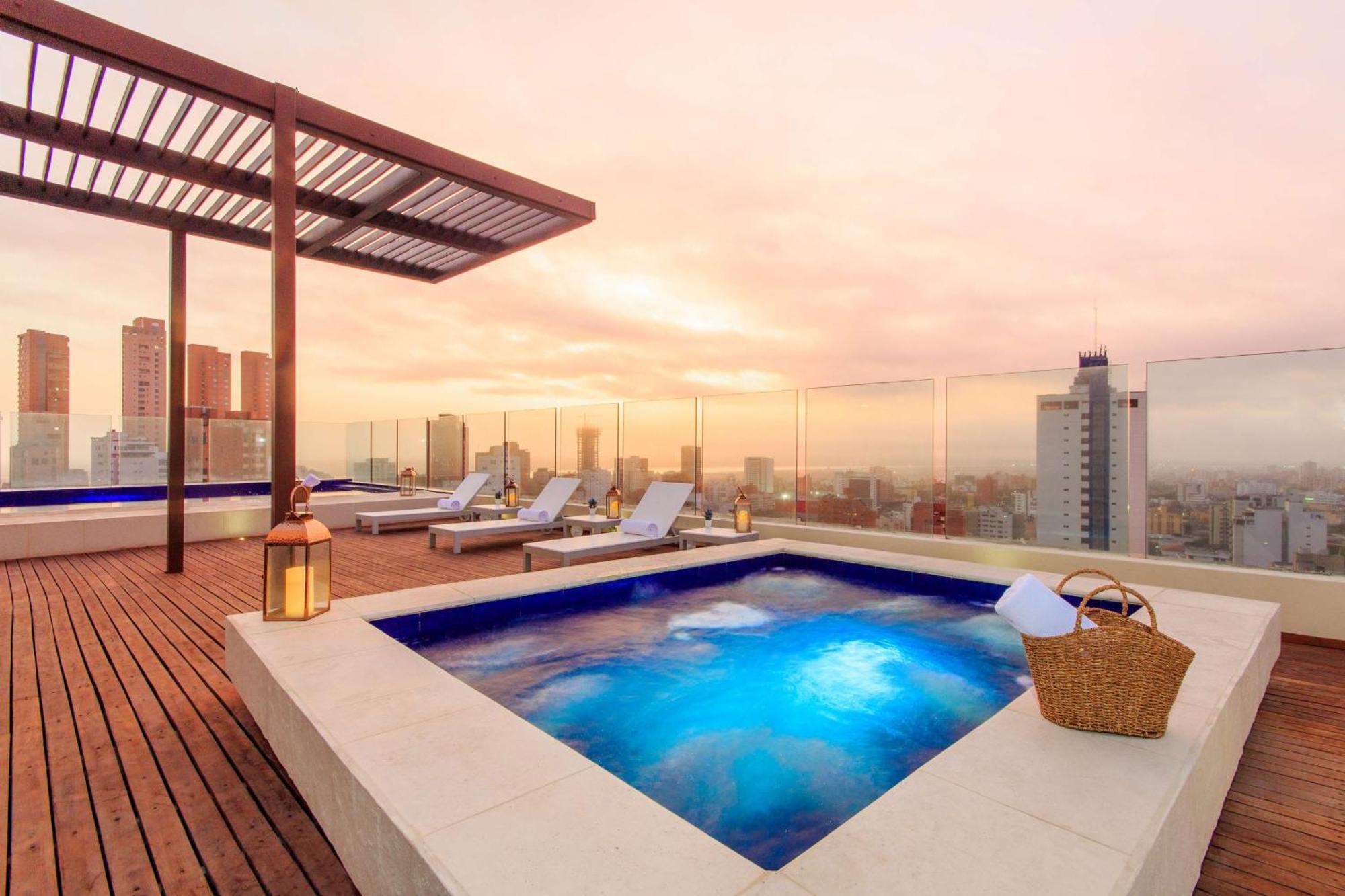 เอ็นเอช คอลเลคชั่น รอยัล สมาร์ตสวีท Hotel บาร์รังกีญา ภายนอก รูปภาพ