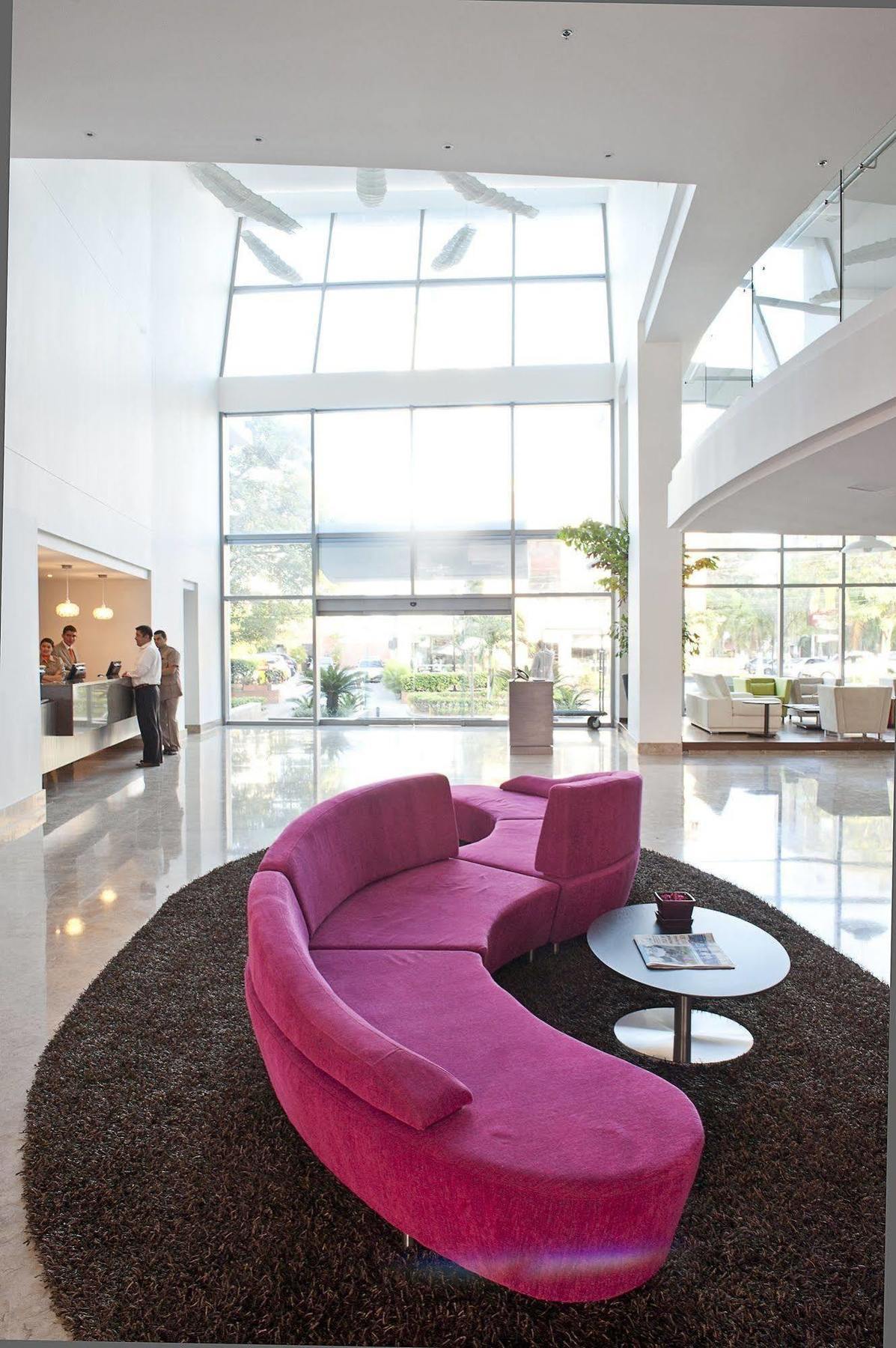 เอ็นเอช คอลเลคชั่น รอยัล สมาร์ตสวีท Hotel บาร์รังกีญา ภายนอก รูปภาพ